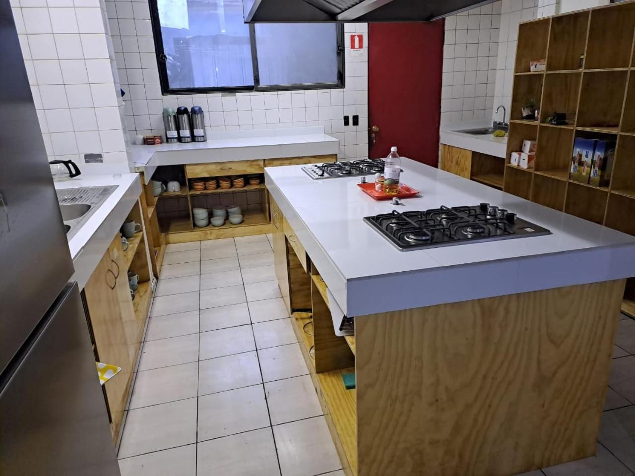Hostel Cienfuegos Santiago de Chile Bagian luar foto